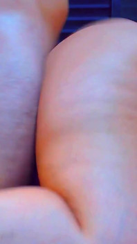 Kompletní - Přítel mého manžela stříká hluboko do mé kundičky bez vydání creampie