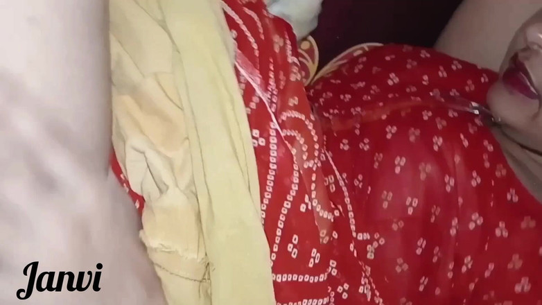 Janvibhabhii: Indiana gostosa e seu namorado fazem sexo