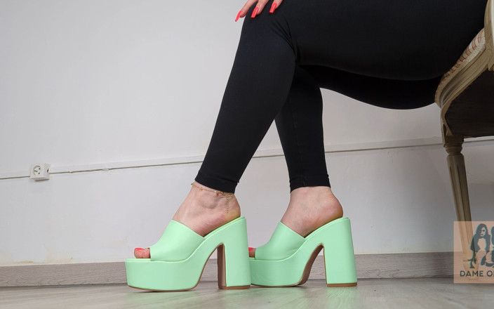 Dame Olga: (669) Colección de zapatos: mulas de tacón de bloque verde -...