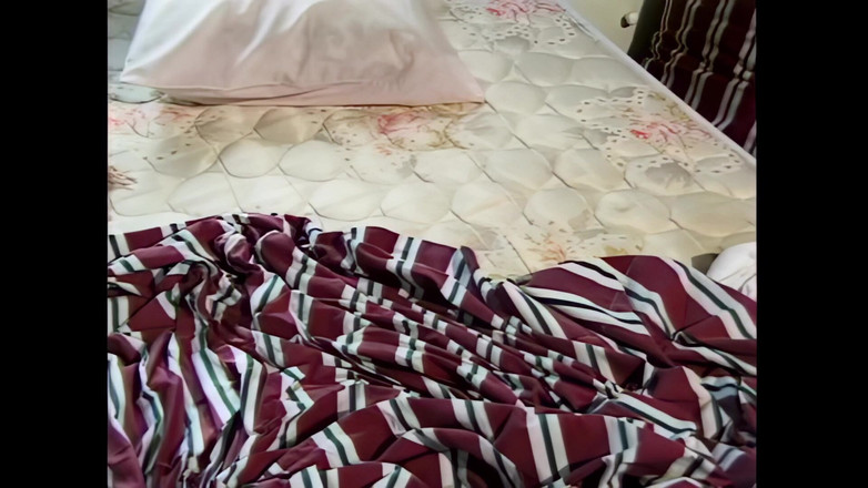 Pornobello: Velmi tvrdě ošukaná tekaná do zadku