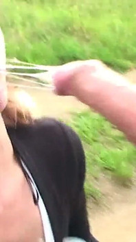 Fumando su pene largo!