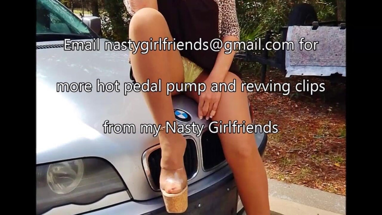 Nasty Girlfriends: Pump rev and smoke in sexy slide mule wedges