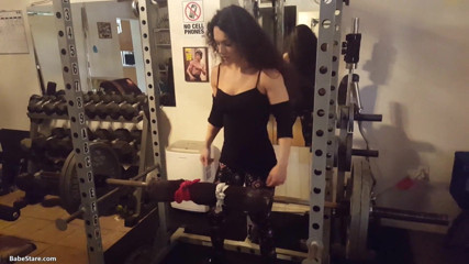 Babe Stare: Tia shows off her sexy strength at the gym