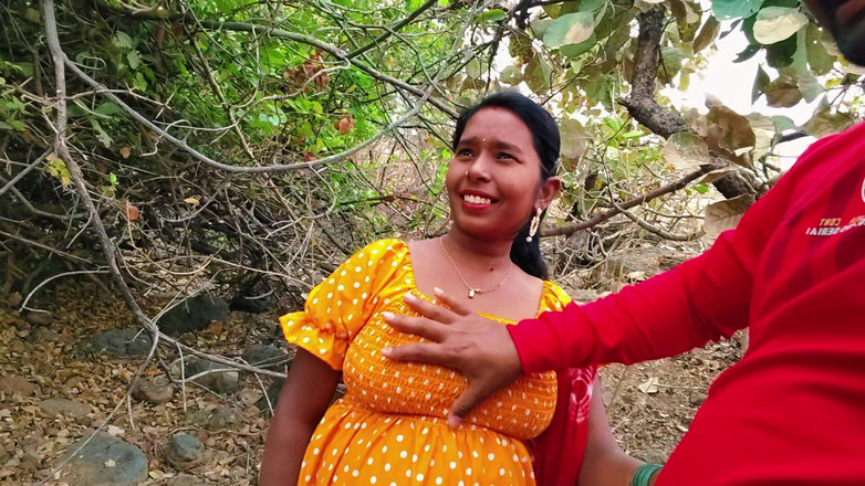 Premi pooja: Desi Bhabhi Krásná prsa