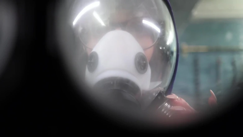 Countess diamond: Gas Mask Respirator Breath Play - Complete Femdom Control