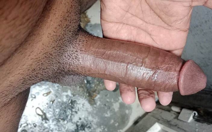 Guddu: Băiat indian desi masturbându-se cu o pulă uriașă