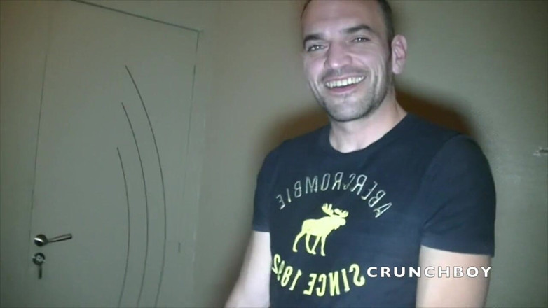 French Twinks Amator videos: Slut twink creampied by 2 big cocks with sneakers domination