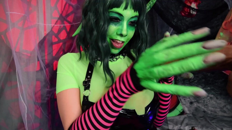 Little Puck: Salátové prsty | Cosplay parodie