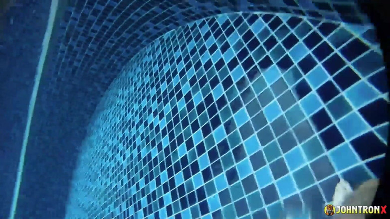 John Tron X: Johntronx - Picture-perfect Thai Amateur Babe Gets Banged in the Pool