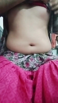 bhaartiy ge krosadresar gaurisisi salvaar kurta XXX men grihini ki tarah dikh rahi hai