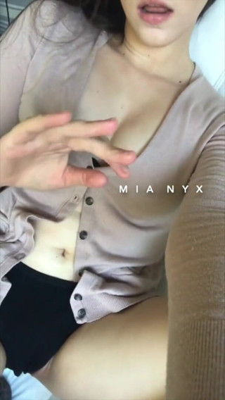 MiaNyx: Fingering orgasm and peeing on my chair