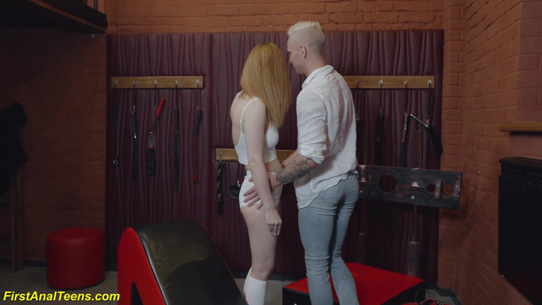 First anal teens: Kongkek tembusan berganda kali pertama berisiko dengan dara dubur panas