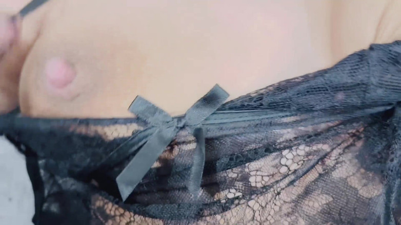 Asian Holes: 내 배다른 아들에게 섹시한 란제리를 샀고 나는 그의 앞에서 해보자