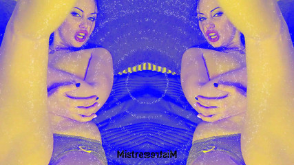 Goddess Misha Goldy: 嗅我的秘密药水并键入你的信息！