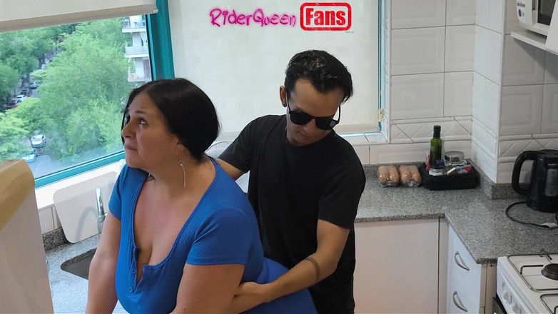 Riderqueen: Ibu tiri di dapur - video untuk peminat