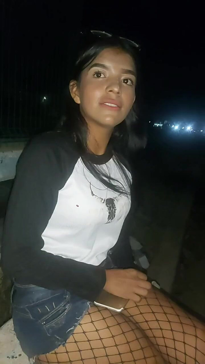 Angelhotmex: Une inconnue de 19 ans - Angelhotmex