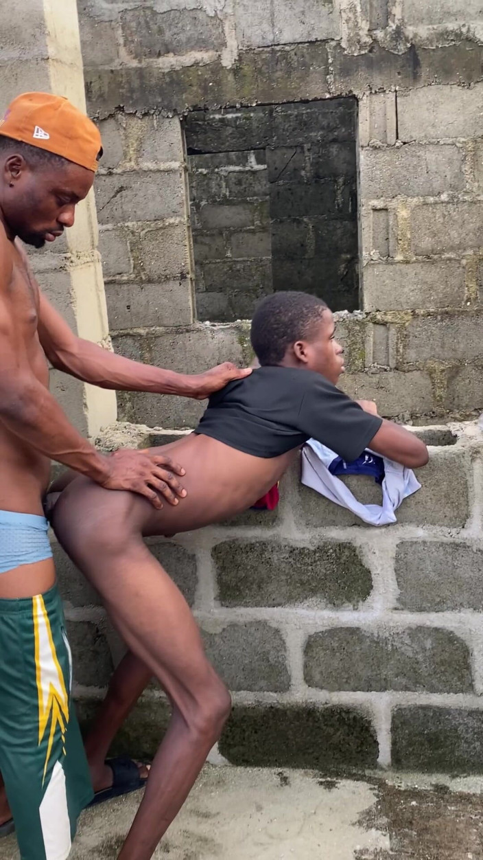 assdriller50: Twinks Hausa Boy uwielbia być pieprzony tak czy owak