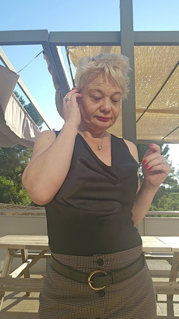 Sofy13: En el trabajo durante mi descanso