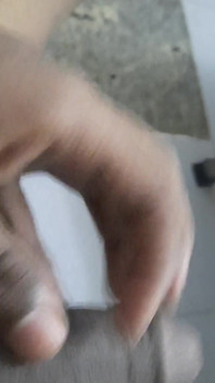 Perra masturbándose