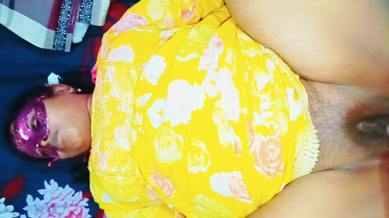 Sexy_girl_nehu: Une belle-sœur indienne se fait baiser la chatte étroite dans la...