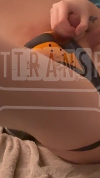S1uttranspup Shows off Her Feet While Playing with Her Ass