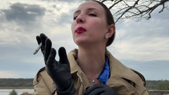 Hottie goddess: Kouřové plivá svádění