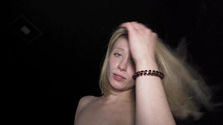 Pornforce: Vivir para servir - su coño es propiedad de ellos