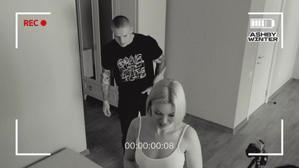 Ashby Winter: Reklamda, kirli bir yatakta ve kokan bir çarşafta garip seksimizi yorumlayan...