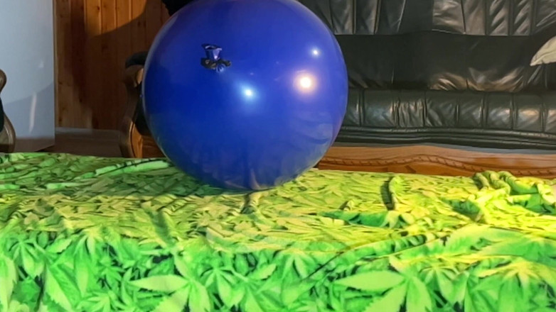 BeachBallsDuo: (cr-2) 16 Obrovské 60-100cm Velmi tlusté balónky rozdrceny Are Zadky! 2 kamerové úhly s...