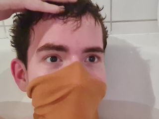 Prettyboi2000x: 私が入浴し、私のきれいな目であなたをからかうこのホットなビデオを作りました