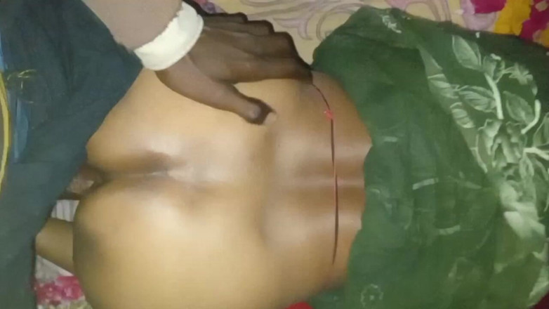 Bengaliauntykichut: Real padosi aunty ki raat mein doggy style mein chut...