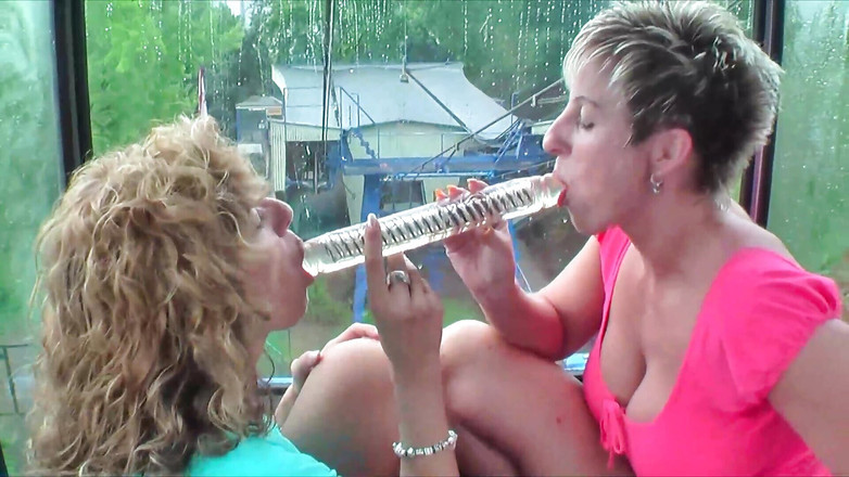 My Porn King: Teenka zneužitá v šukajícím autobuse po škole