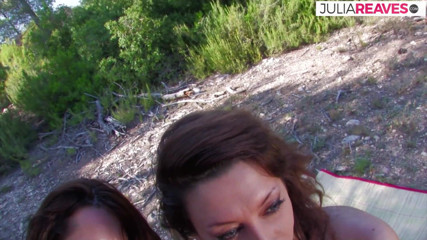 Julia Reaves: Hot friends eat cum on the bushes after a hard...