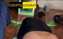 Crypto mommy: Anaal spel milf deel 2