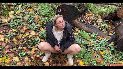 Daddys Luder: Une chatte MILF extrêmement excitée squirte dehors