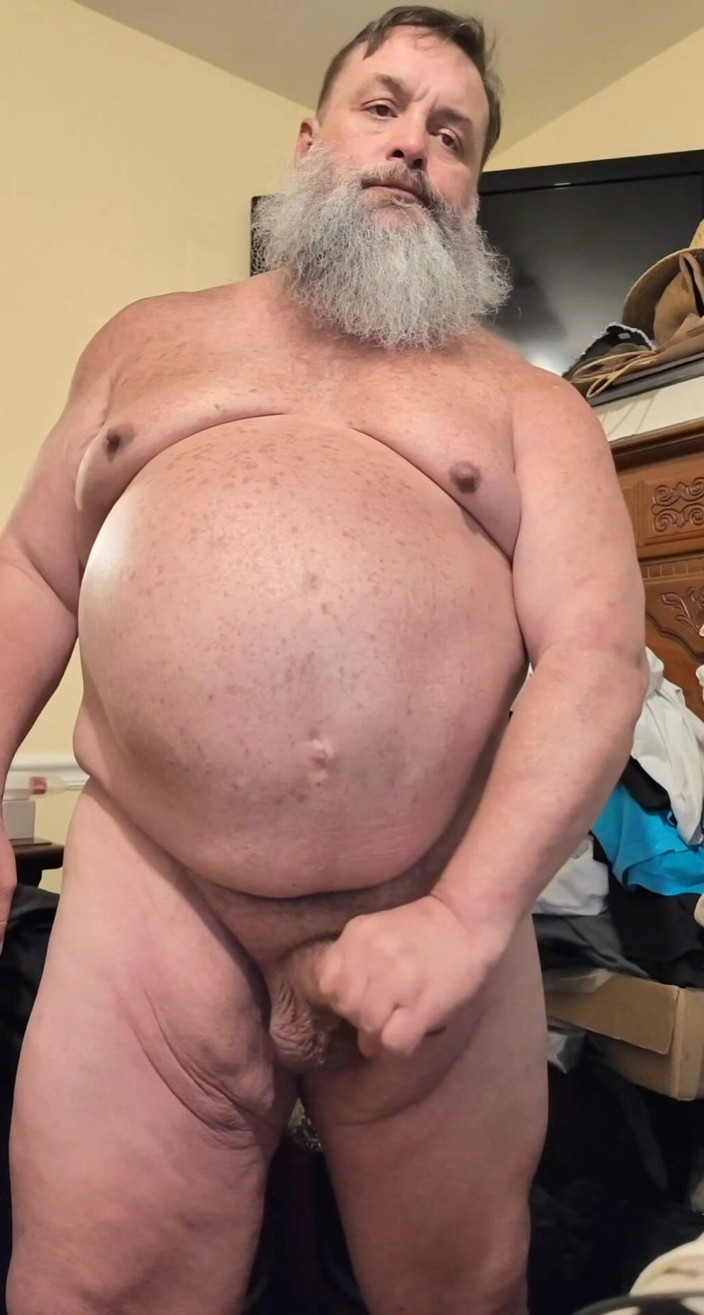 GeneWadexxx: Big Bear Blows a Load