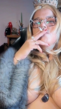 Diamantes en mis labios - Bunda Fatal en tu cara - ven a hacer sexo con la diosa milf grandota brasileña