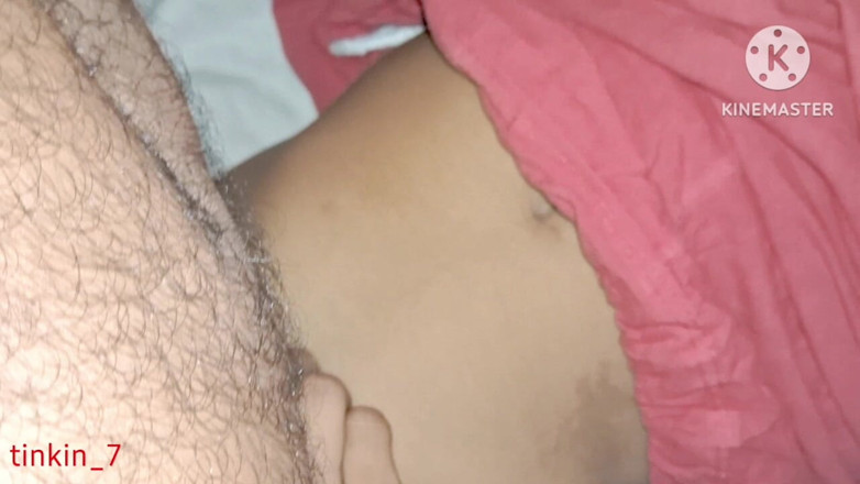Tinkin_7: Schoonzus 's nachts geneukt door een vriend