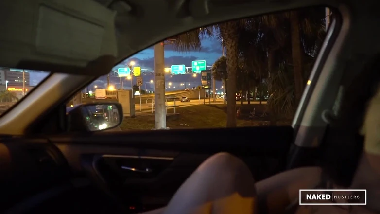 Naked Hustlers: Cambio nel traffico per delle riprese | Bts