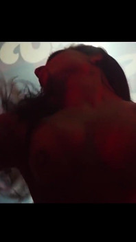 Video Bonus: Menari - Monique Bertolini