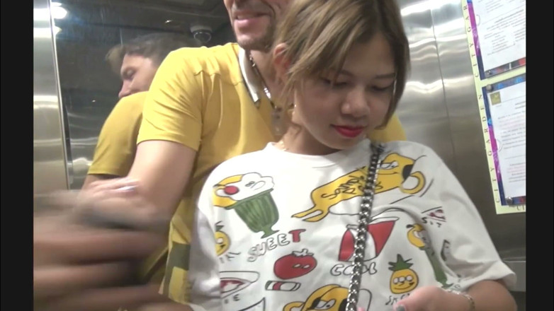 Bangkok Babes: Hoi มือสมัครเล่นไทยสุดพิเศษเย็ดควยใหญ่ยืน, บนโต๊ะ, คาวเกิร์ล, ขาหลังหัว, แตกในปาก