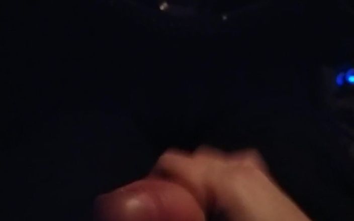 Gui videos: Solo Masturbation in the Car