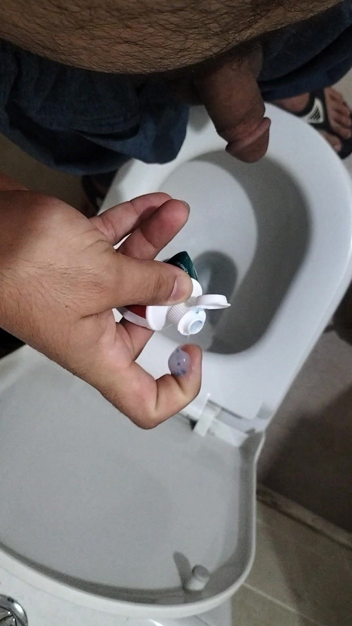 Masterbation: Colgate Mint สําหรับขณะช่วยตัวเอง