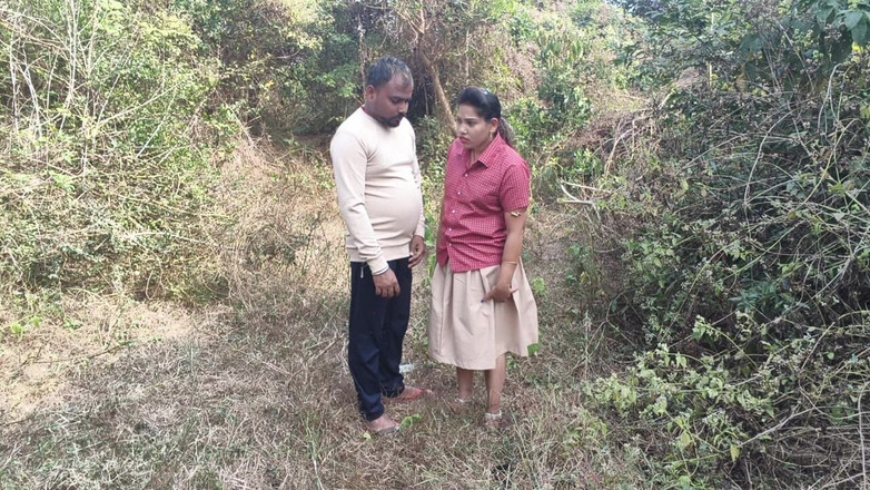 Sona bhabhi: उड़िया सेक्स वीडियो, उड़िया 18 साल की कॉलेज गर्ल का आउटडोर गांव के बॉयफ्रेंड में सेक्स