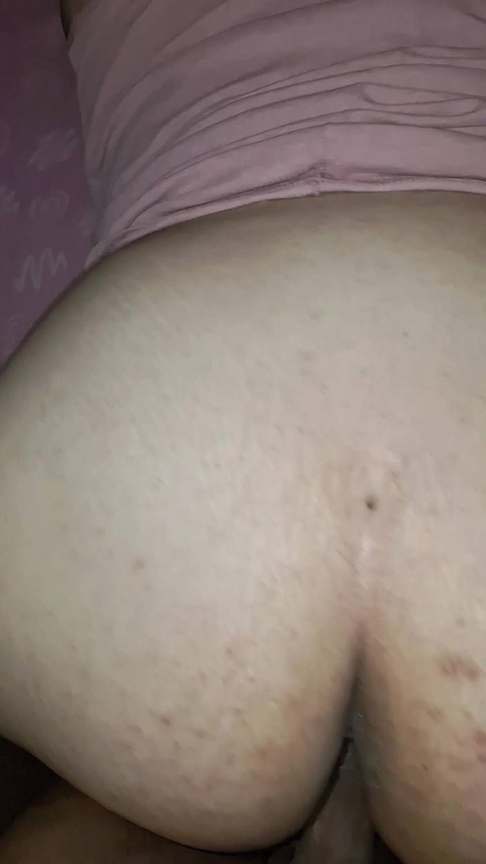 Vecinaculona: Đánh mạnh vào tôi