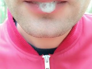 Idmir Sugary: Schaumiges spermaspiel auf den lippen, nachdem sie im freien in...