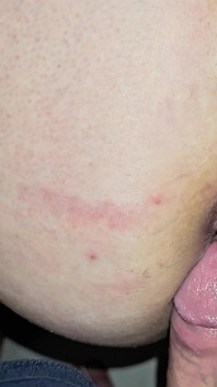 初めてのアナルセックスタイトアナル私たちは精子を完全に自然に潤滑剤として使用します。中に2回中出し