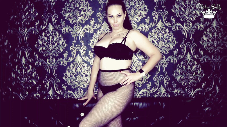 Goddess Misha Goldy: Nachdem du meinen finanzvertrag unterzeichnet hast - du bist in einem...