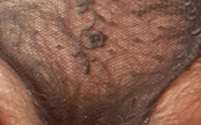 Mommy big hairy pussy: Mutandine trasparenti e pelose
