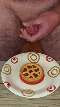 Cicci77 bereitet zusammen mit Pedro eine Menge gutes Sperma zum Frühstück zu essen vor